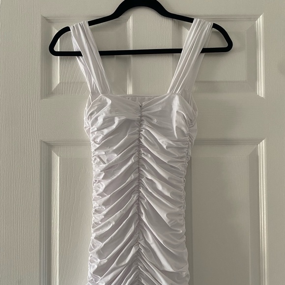 Runaway the Label Carly Maxi Dress - Picture 5 of 5